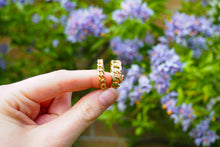 Load image into Gallery viewer, Pearl earring and ring set