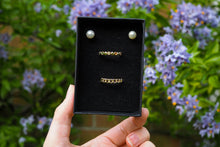 Load image into Gallery viewer, Rainbow cubic zirconia ring and pearl earring set