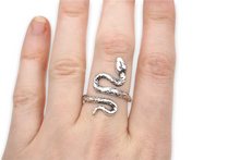 Load image into Gallery viewer, Snake ring