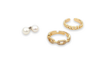 Load image into Gallery viewer, Link ring cubic zirconia, pearl earring and ring gift set