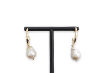 Load image into Gallery viewer, The Toni Earrings