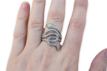 Load image into Gallery viewer, Snake ring