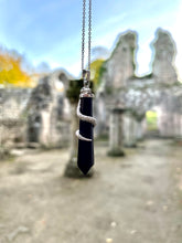 Load image into Gallery viewer, Crystal snake pendant