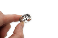 Load image into Gallery viewer, Silver adjustable snake ring