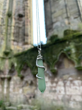 Load image into Gallery viewer, Crystal snake pendant