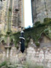 Load image into Gallery viewer, Crystal snake pendant