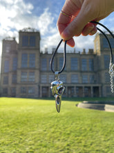 Load image into Gallery viewer, Bird skull necklace