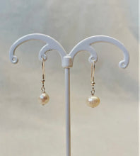 Load image into Gallery viewer, The Heather Earrings
