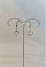 Load image into Gallery viewer, The Clover Earrings
