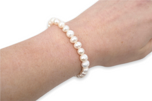 Load image into Gallery viewer, Real freshwater pearl stretch bracelet
