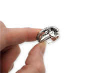 Load image into Gallery viewer, Silver adjustable snake ring
