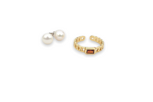 Load image into Gallery viewer, Tortoise ring box with pearl earrings and ring gift set.
